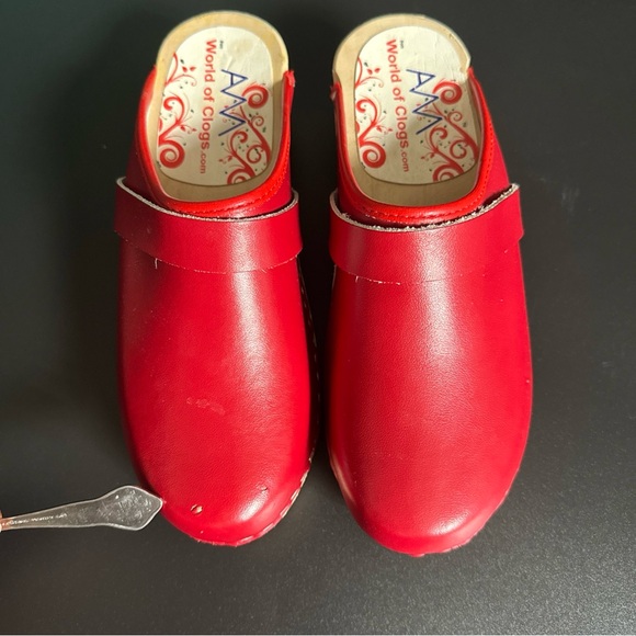 Red Clogs - Picture 7 of 13